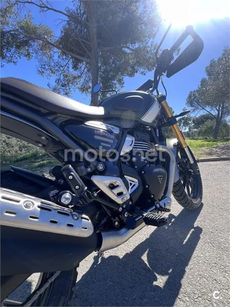 Triumph Scrambler 400 X - Vista 6