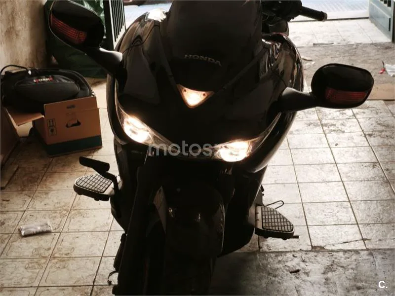 Honda DN-01 - Vista 8