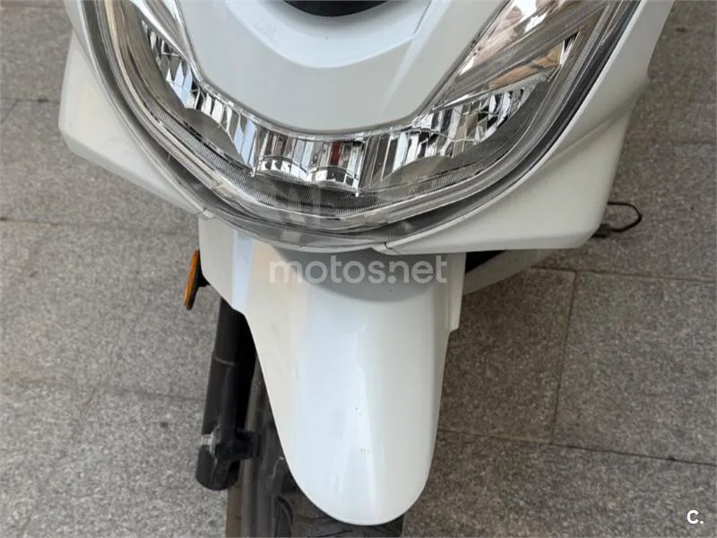 Honda PCX125 - Vista 7
