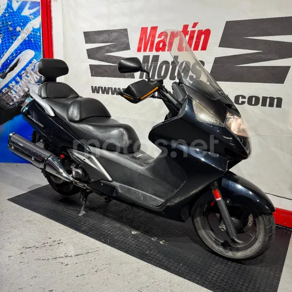 Honda Silver Wing 600 2775 € 2007 Navarra - 1
