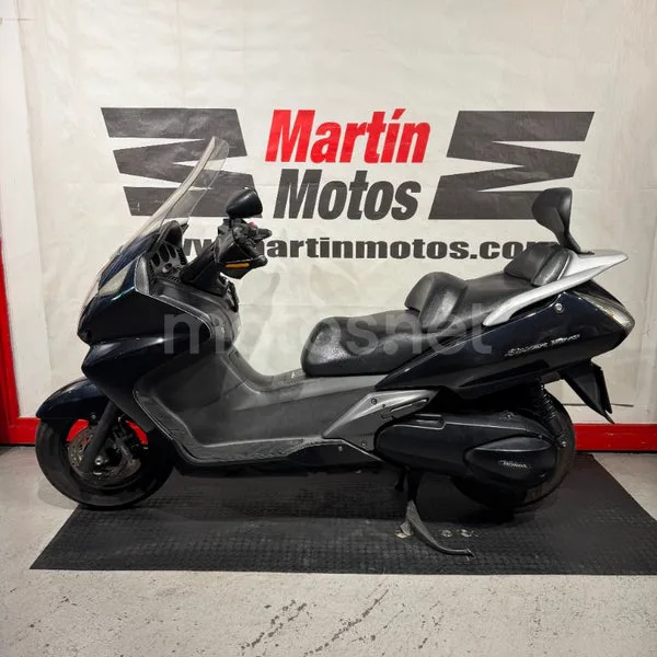 Honda Silver Wing 600 - Vista 5