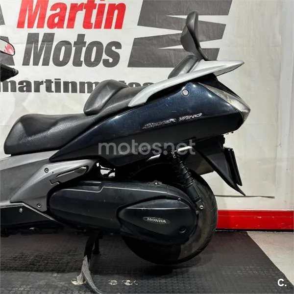 Honda Silver Wing 600 - Vista 8