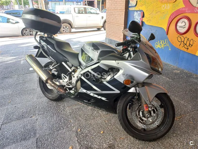 Honda CBR600F - Vista 3