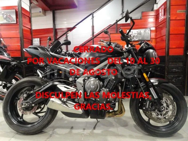 Triumph Street Triple 765 7200 € 2022 Málaga - 1