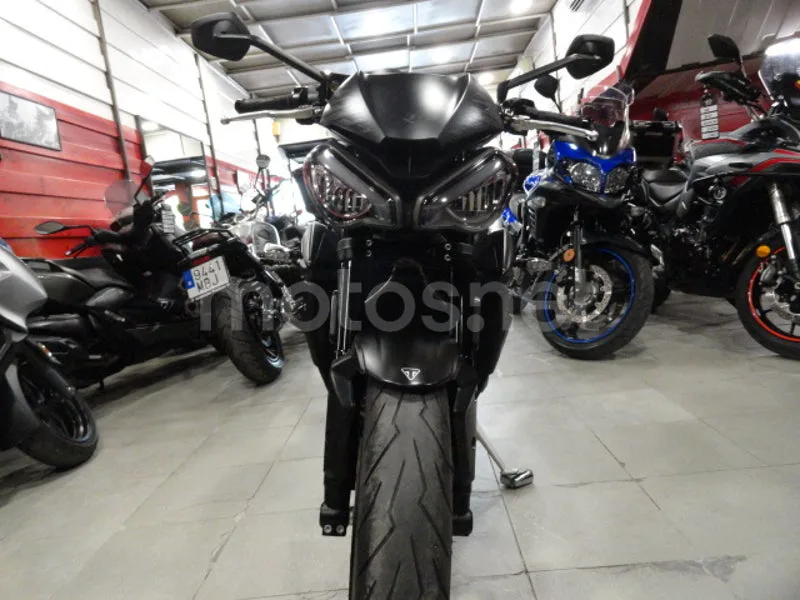 Triumph Street Triple 765 - Vista 5