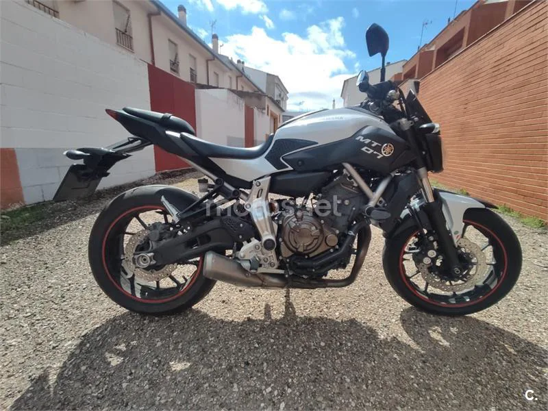 Yamaha MT-07 4150 € 2014 Badajoz - 1