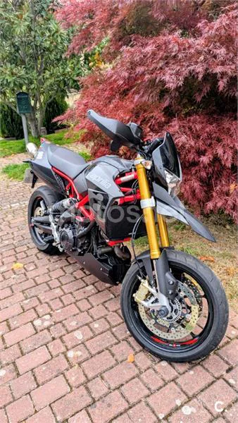 Aprilia Dorsoduro 900 6600 € 2020 Navarra - 1