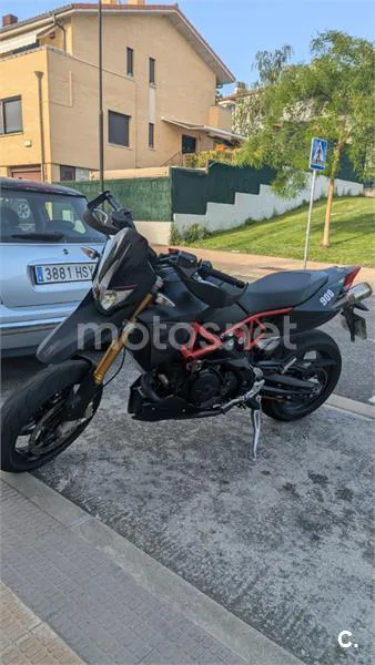 Aprilia Dorsoduro 900 – Vista 5