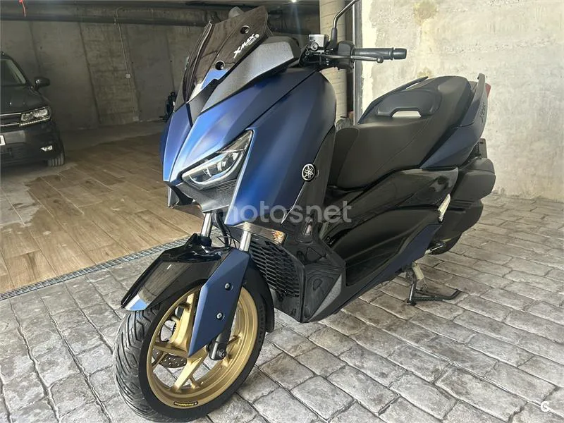Yamaha XMAX 300 - Vista 3