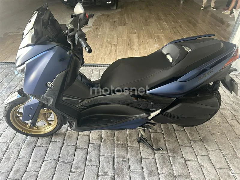Yamaha XMAX 300 - Vista 7