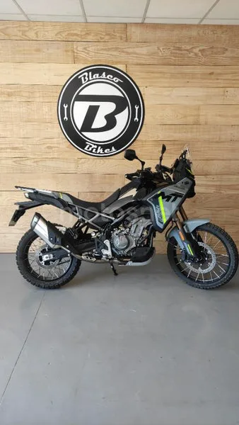 CFMOTO 450MT - Vista 13
