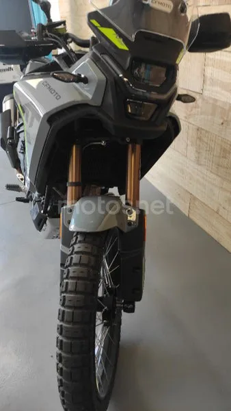 CFMOTO 450MT - Vista 16