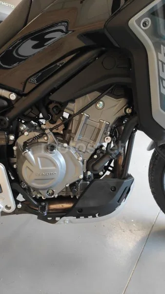 CFMOTO 450MT - Vista 6