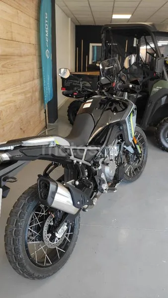 CFMOTO 450MT - Vista 7