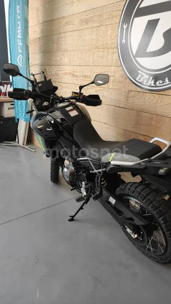 CFMOTO 450MT - Vista 10
