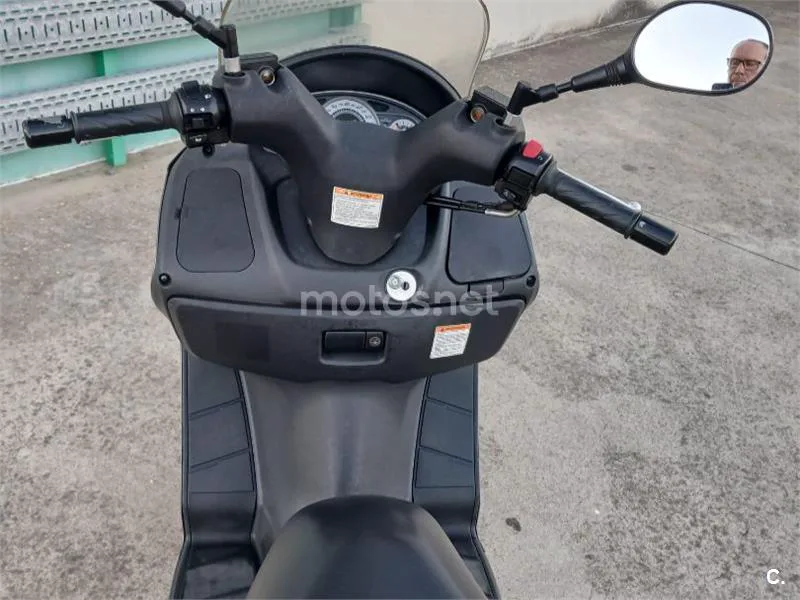 Suzuki Burgman 200 - Vista 4