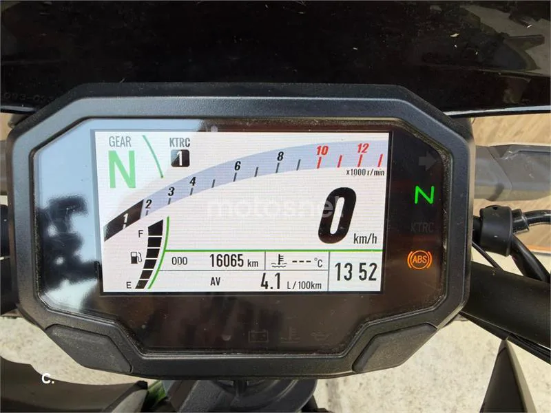 Kawasaki Z650 - Vista 9