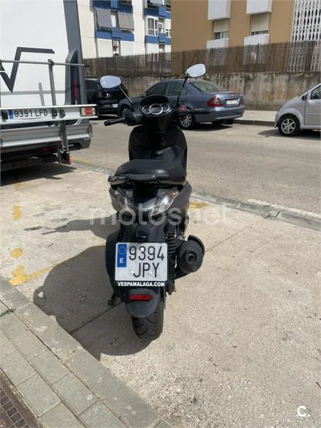 Piaggio Beverly 300 – Vista 4