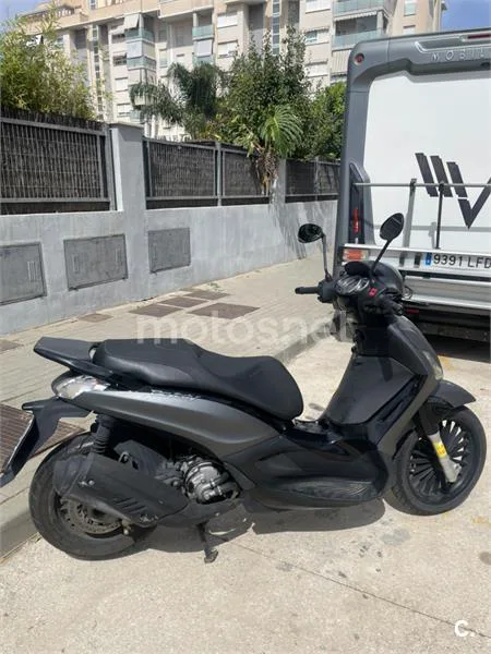 Piaggio Beverly 300 – Vista 5