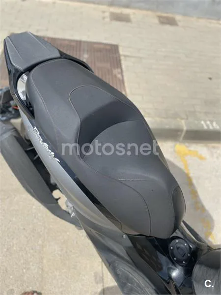 Piaggio Beverly 300 – Vista 7