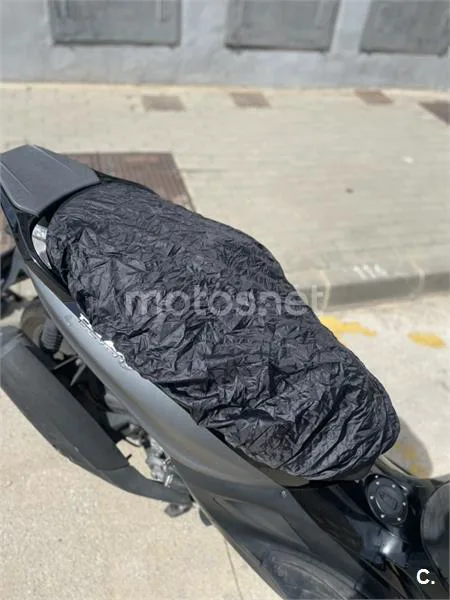 Piaggio Beverly 300 – Vista 8