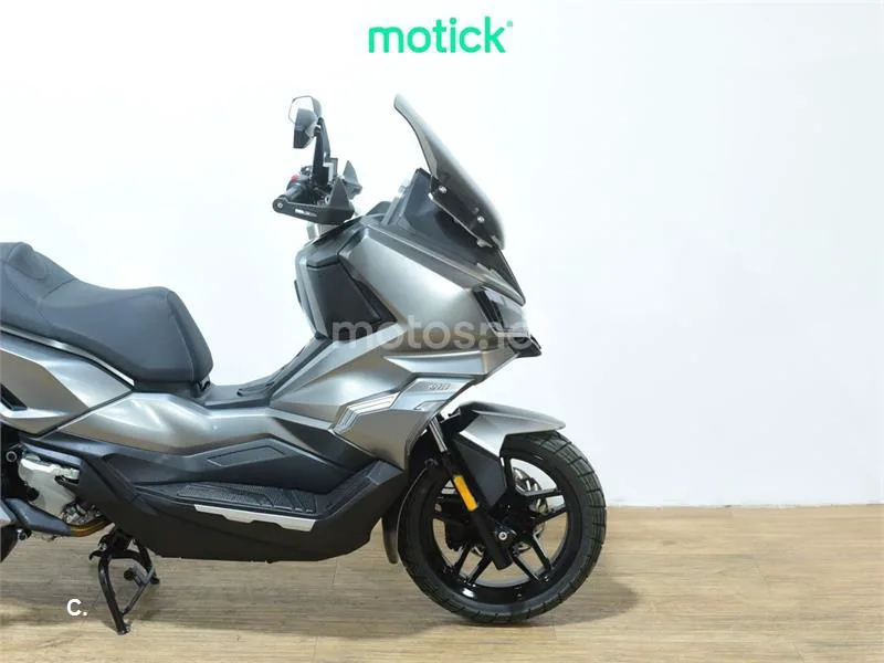 SYM ADX 300 - Vista 4