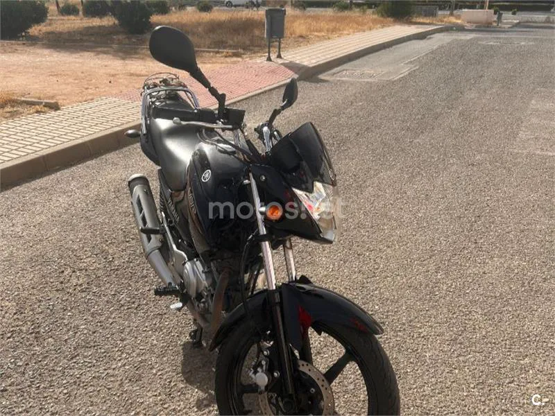 Yamaha YBR125 - Vista 3