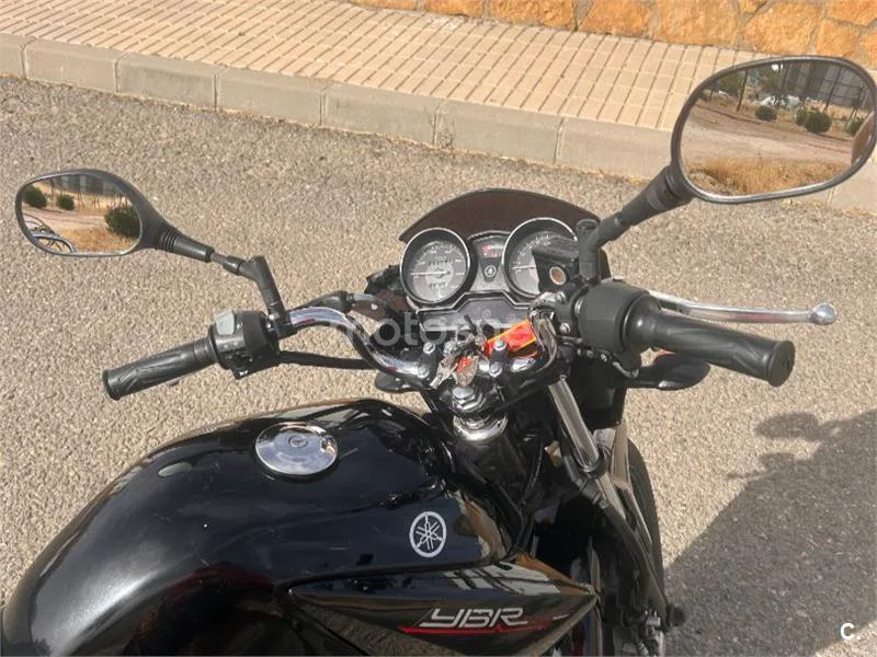 Yamaha YBR125 - Vista 5