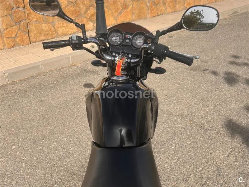 Yamaha YBR125 - Vista 6