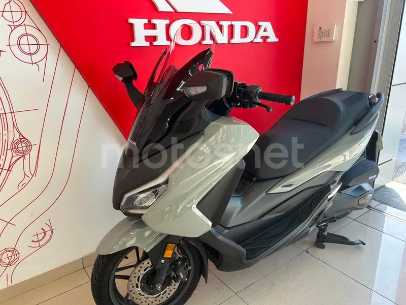 Honda Forza 350 5790 € 2025 Madrid - 2