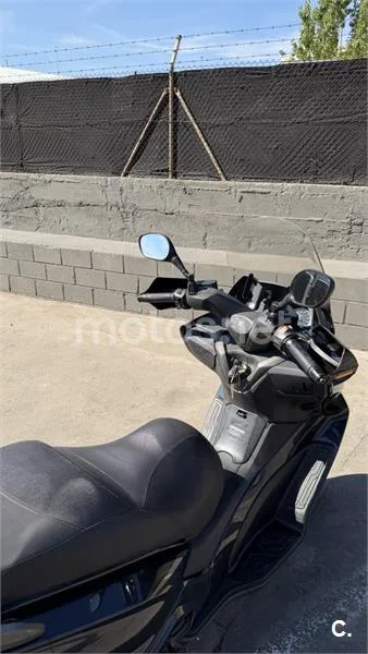 Kymco Grand Dink 300 - Vista 3