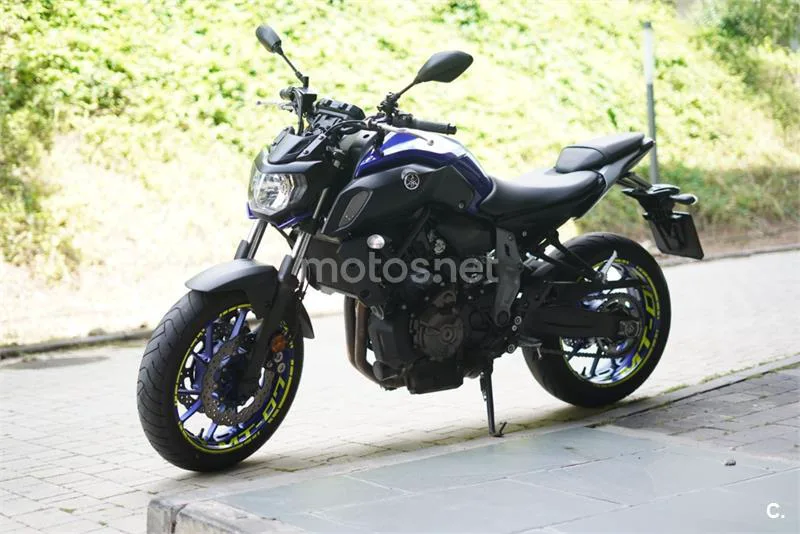 Yamaha MT-07 - Vista 3