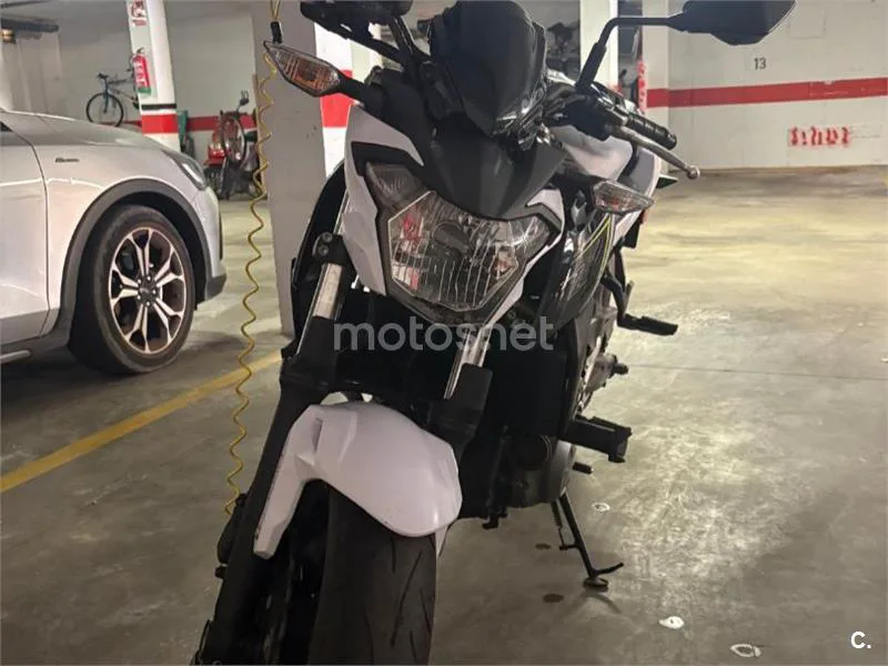 Kawasaki Z650 - Vista 3