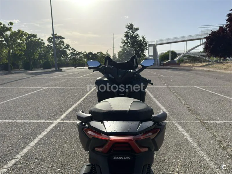 Honda Forza 125 - Vista 4