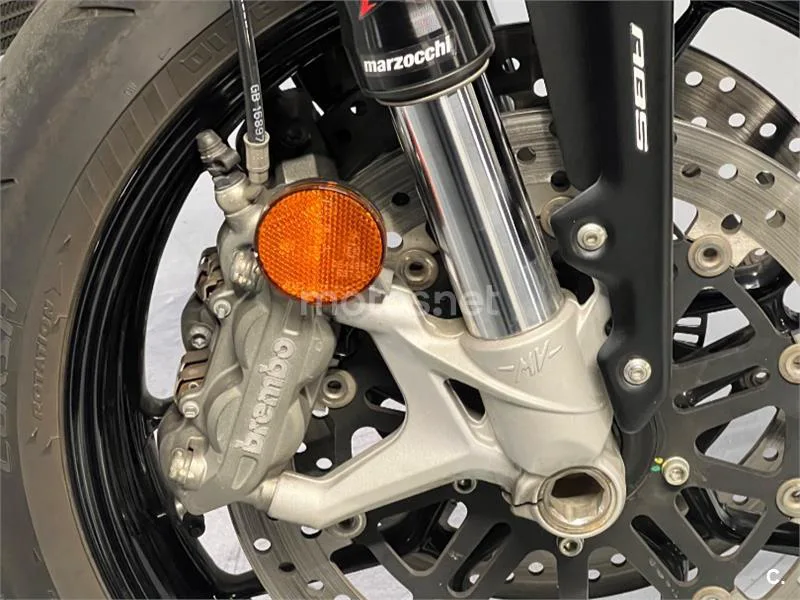 MV Agusta Dragster 800 - Vista 11