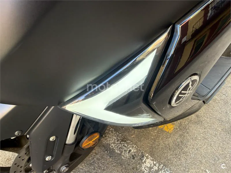 Yamaha TMAX 530 - Vista 4