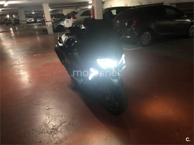 Yamaha TMAX 530 - Vista 9