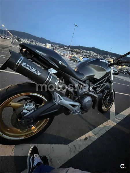 Ducati Monster 696 4000 € 2008 Pontevedra - 1