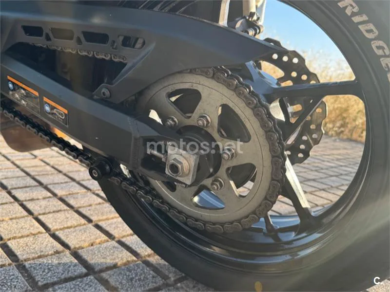 Kawasaki Z900 - Vista 6