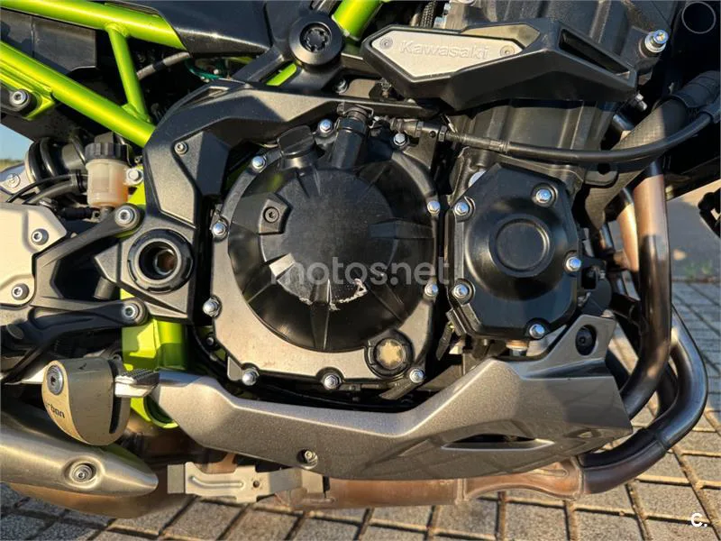 Kawasaki Z900 - Vista 8