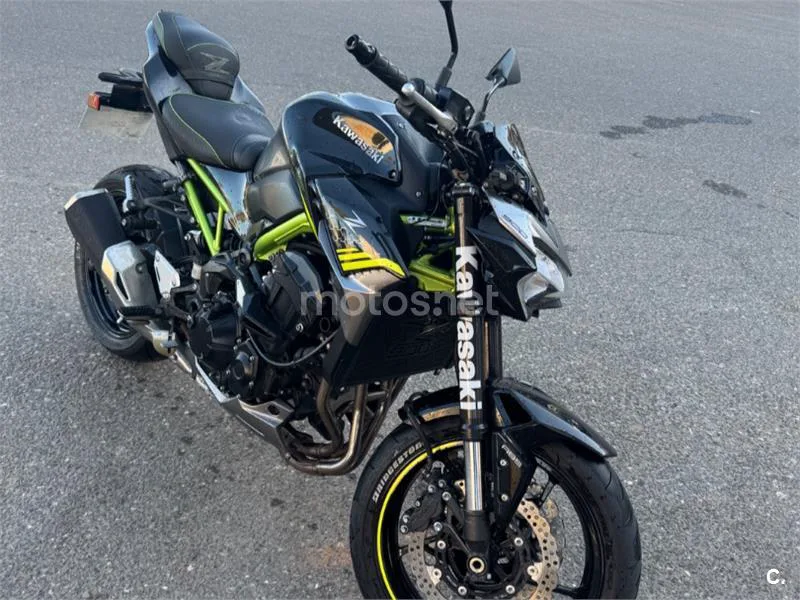 Kawasaki Z900 - Vista 9