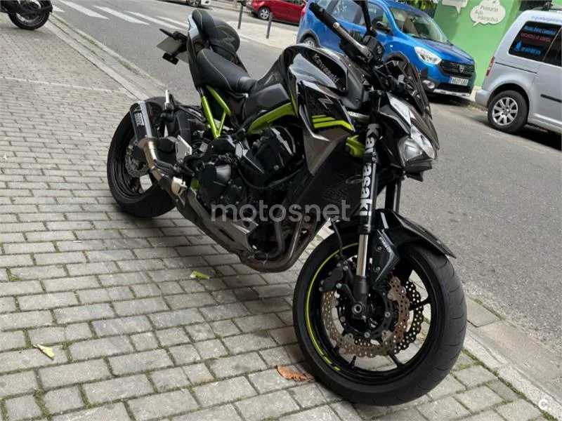 Kawasaki Z900 - Vista 10
