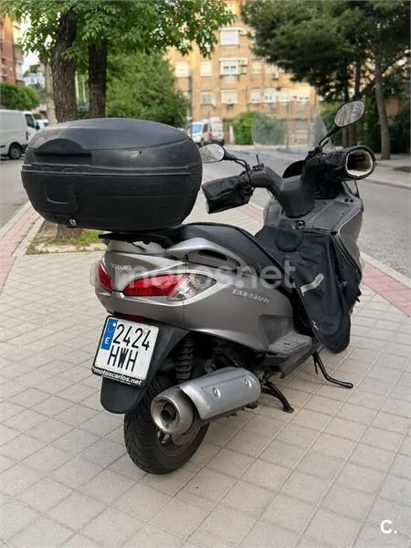 Suzuki Burgman 125 1599 € 2014 Madrid - 2