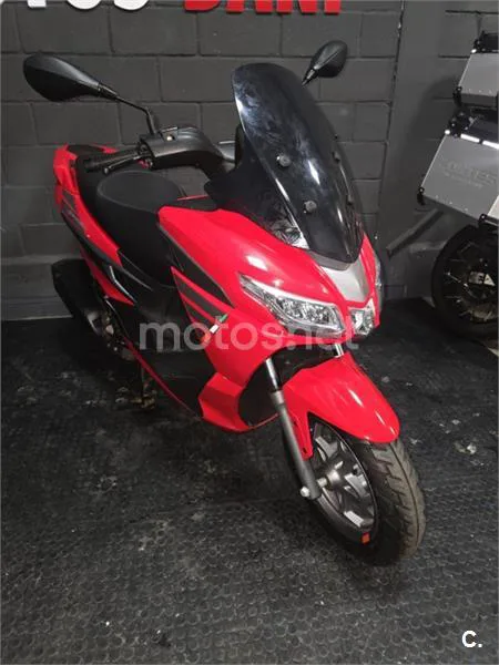 Aprilia SXR 50 – Vista 3
