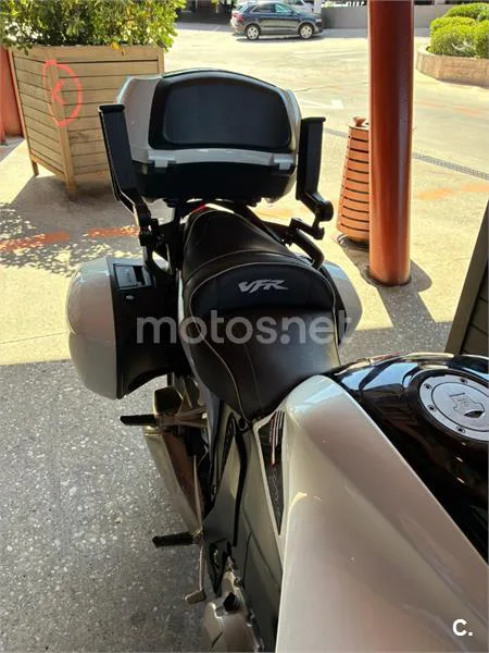 Honda VFR1200F - Vista 4
