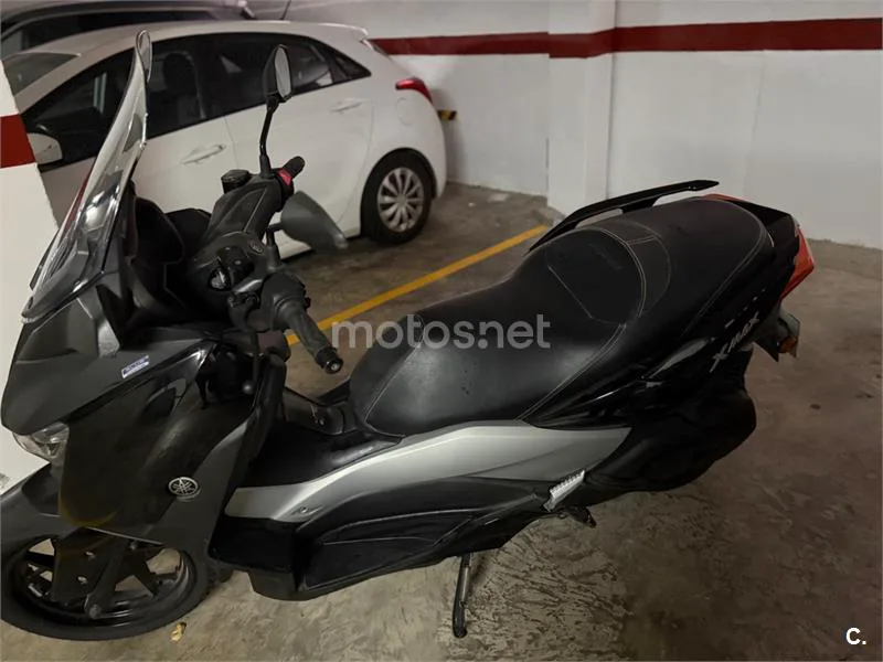 Yamaha XMAX 300 - Vista 5