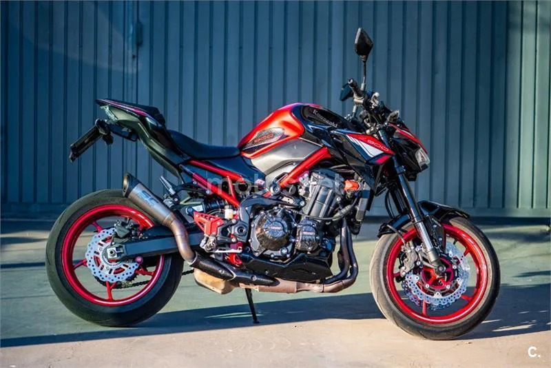 Kawasaki Z900 - Vista 11