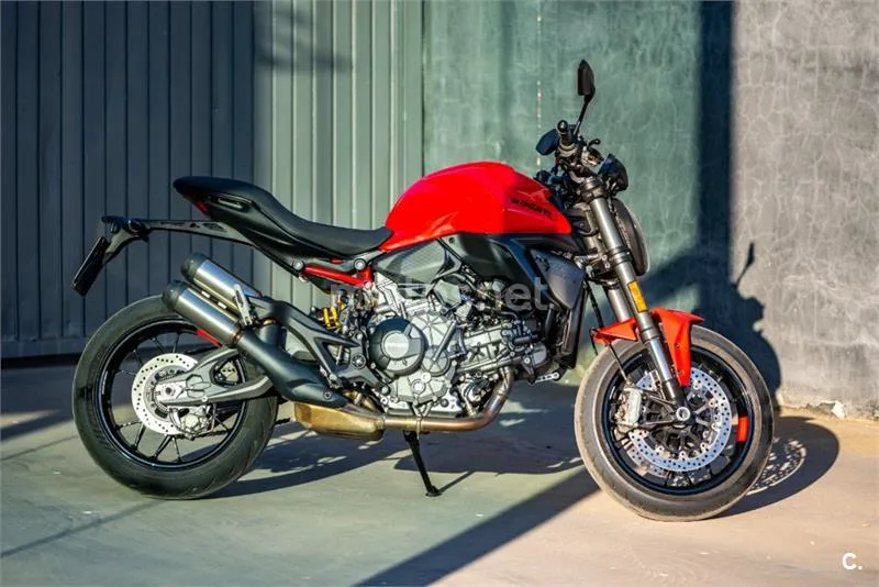 Ducati Monster - Vista 12
