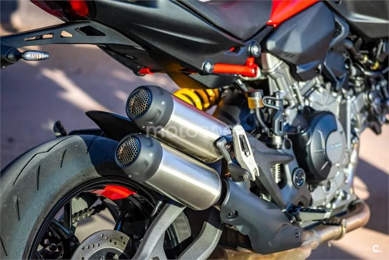 Ducati Monster - Vista 4