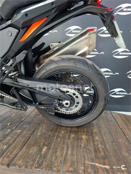 KTM 1290 Super Adventure – Vista 8
